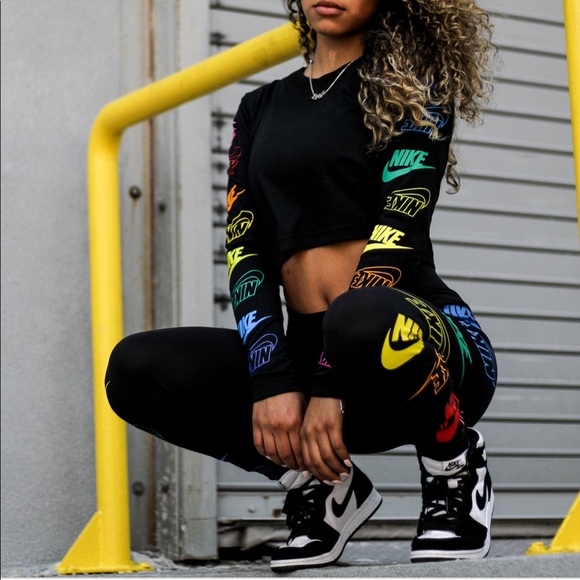 2pc Nike Women's Futura Flip Leggings and Top